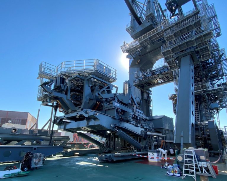 Subsea Innovation: Pipelay PLET Handling and Upending